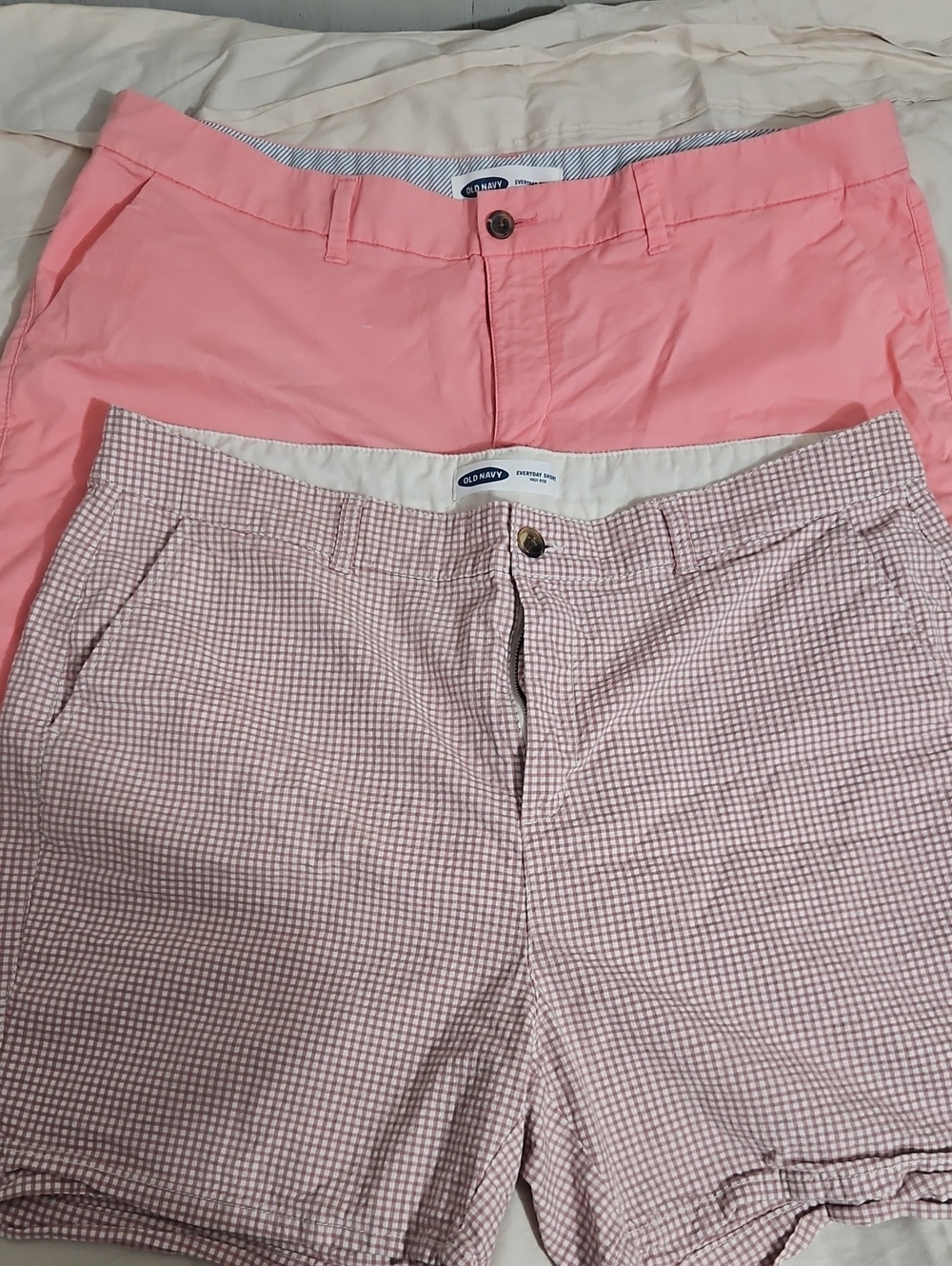 Old Navy Pink Women's Every Day Shorts